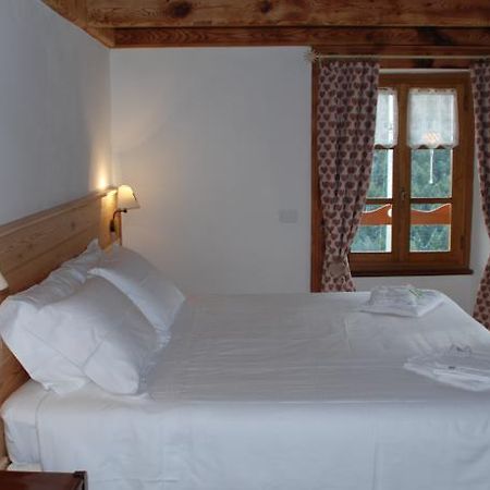 Casa Walser Hotel Riva Valdobbia Habitación foto